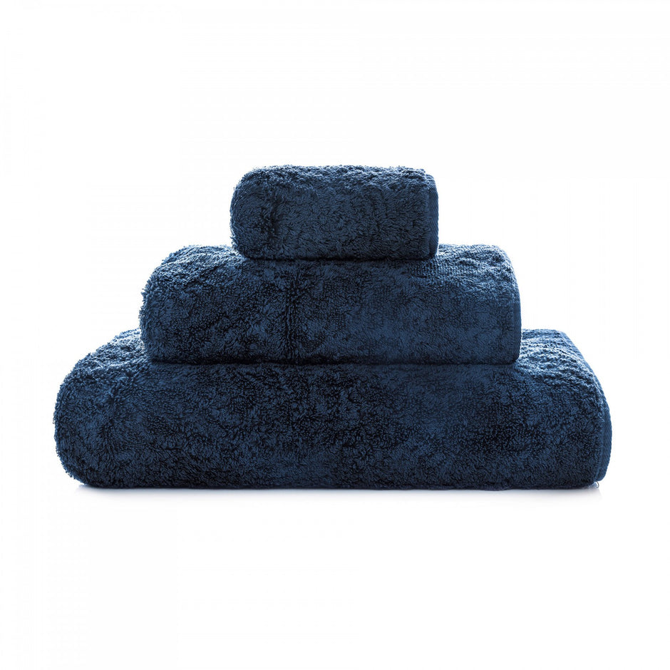 Graccioza Egoist Bath Towel - Maaribu