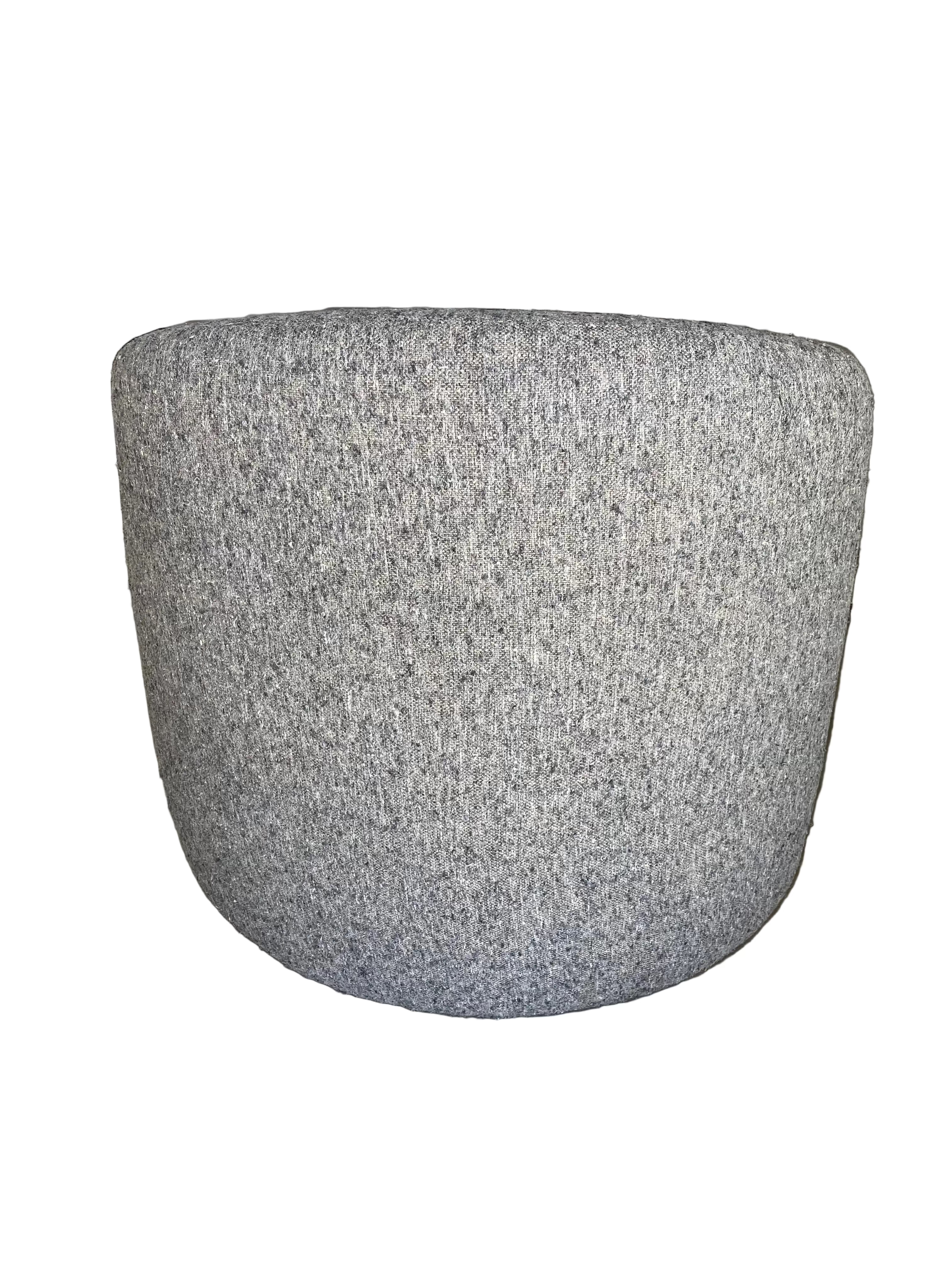 Verellen Theo Club Swivel Chair Slub Linen Indigo - Maaribu