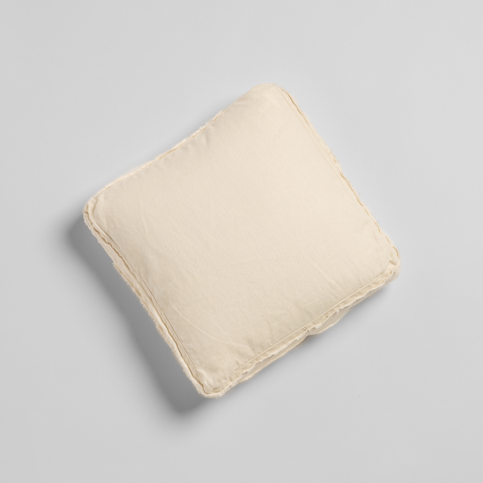 Austin Throw Pillow - Maaribu