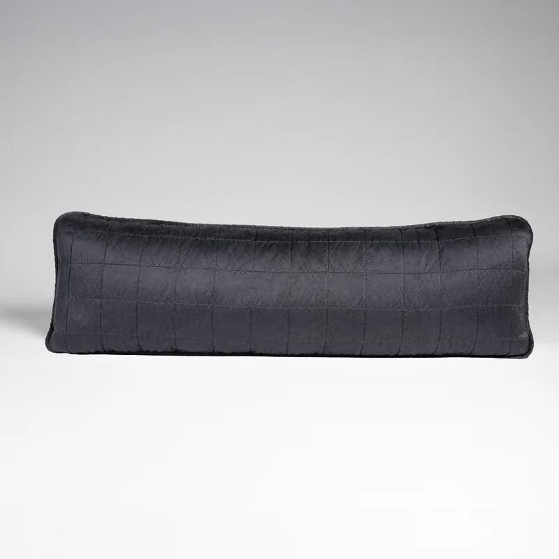 Sel Throw Pillow - Maaribu