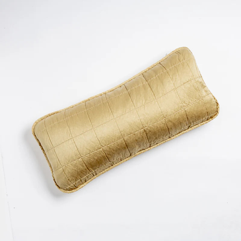 Sel Throw Pillow - Maaribu