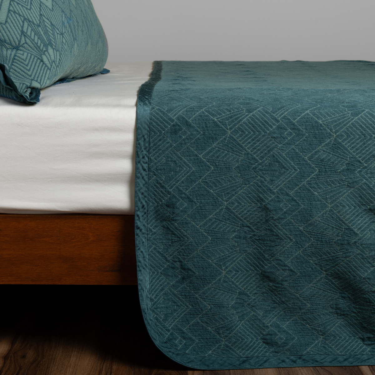 Trettino Bedspread - Maaribu