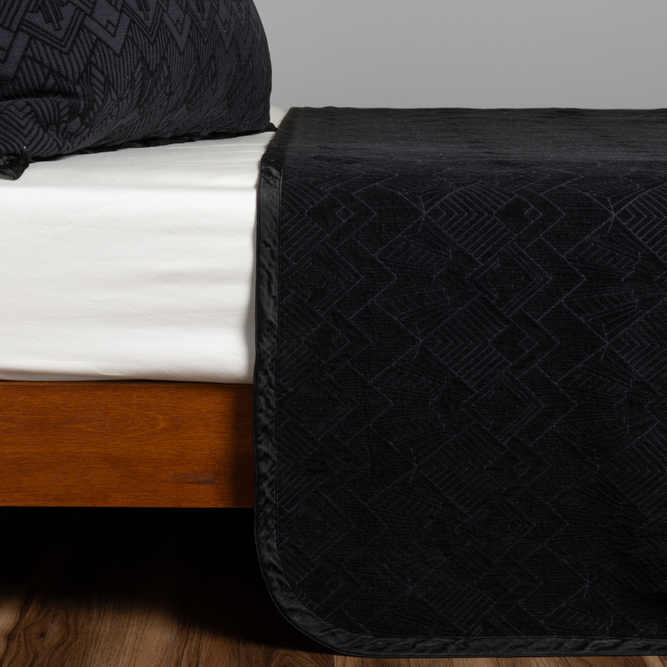 Trettino Bedspread - Maaribu