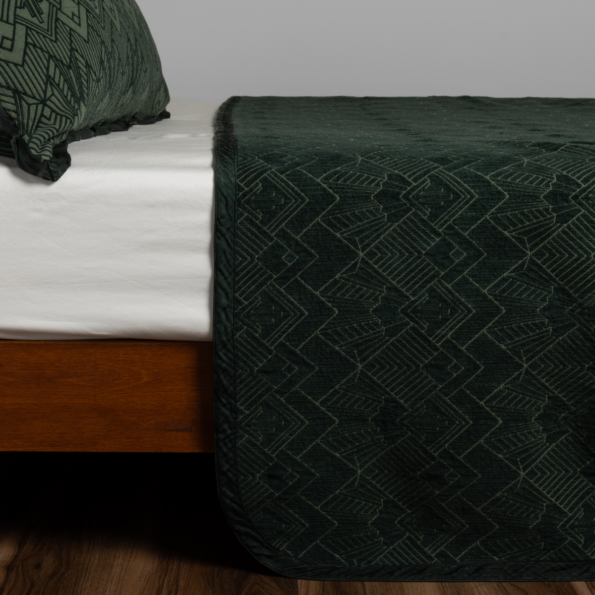 Trettino Bedspread - Maaribu