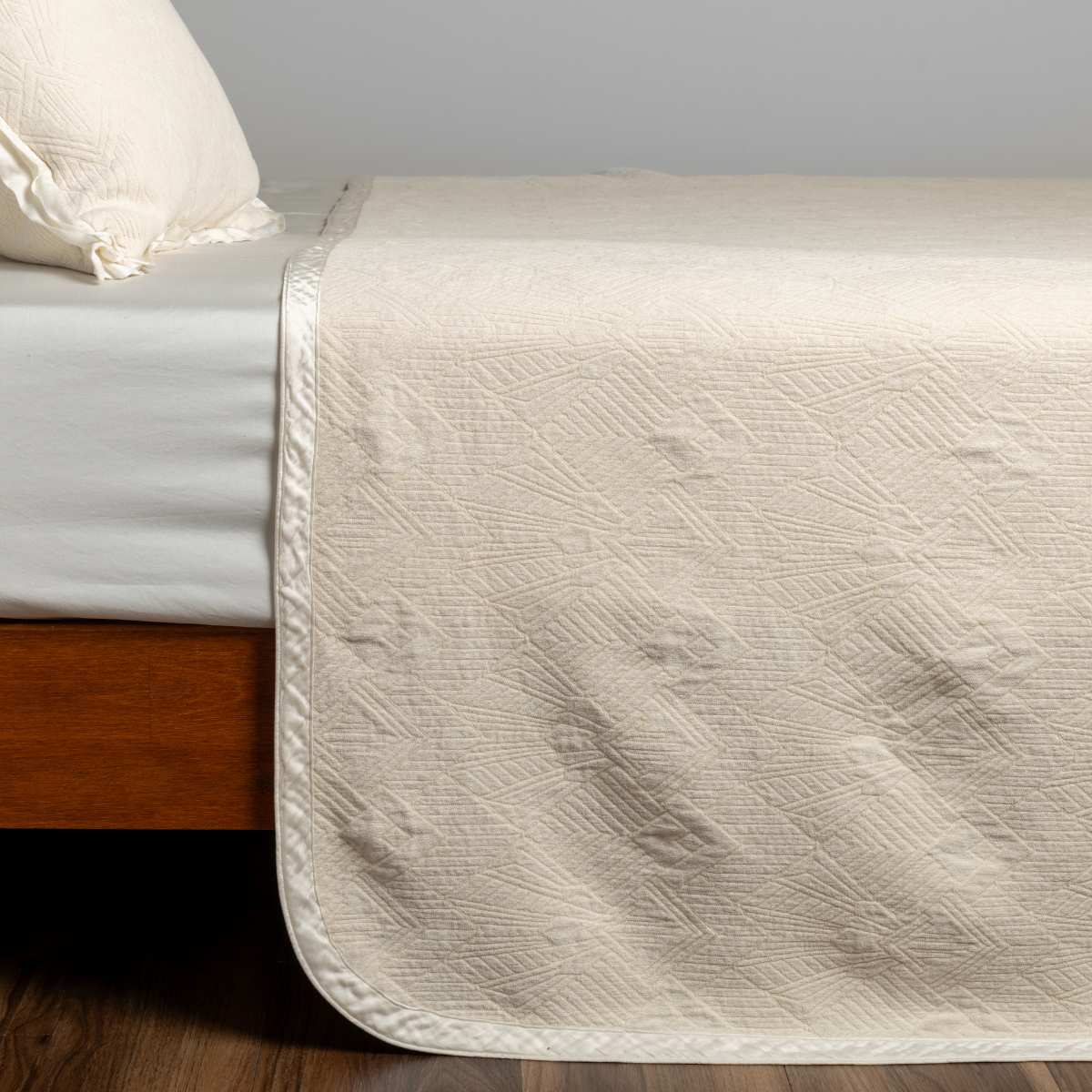 Trettino Bedspread - Maaribu