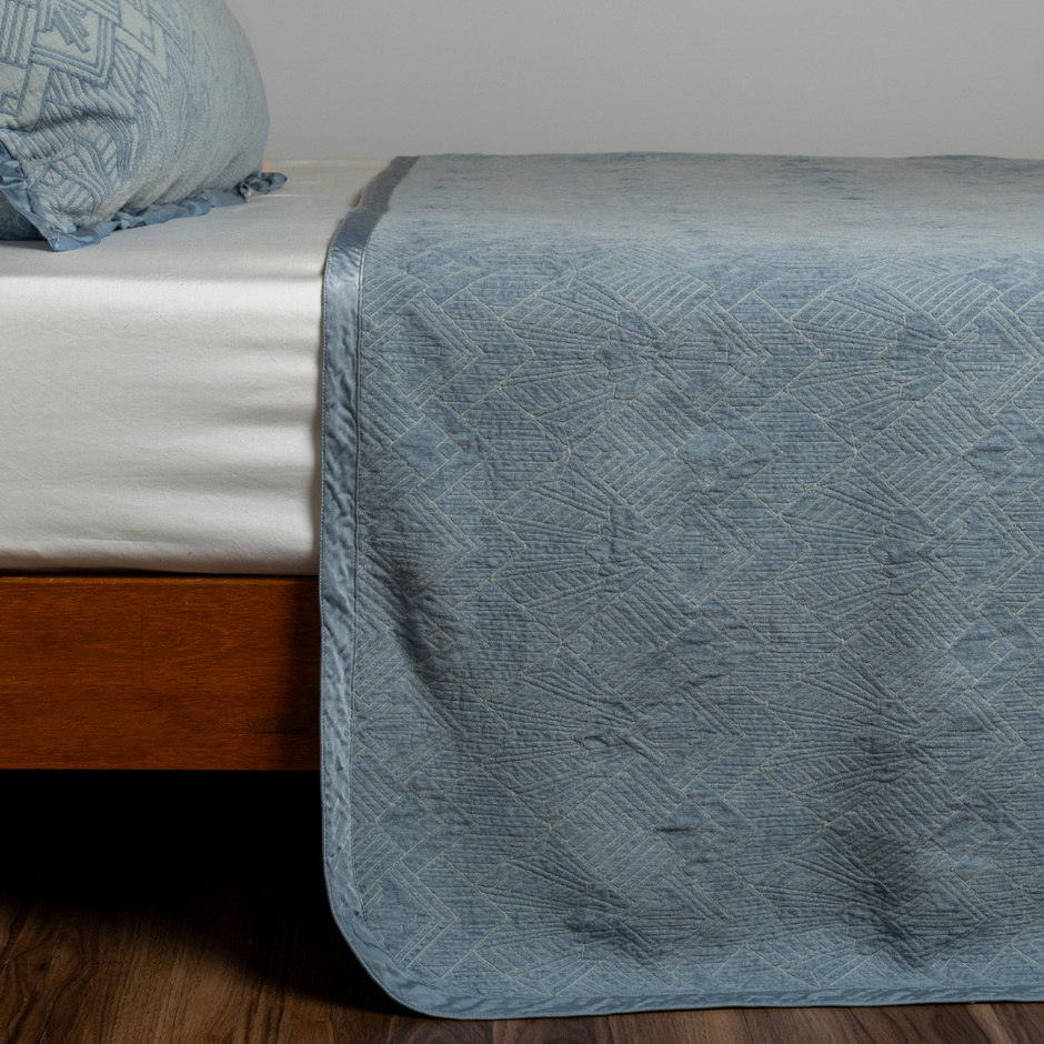 Trettino Bedspread - Maaribu