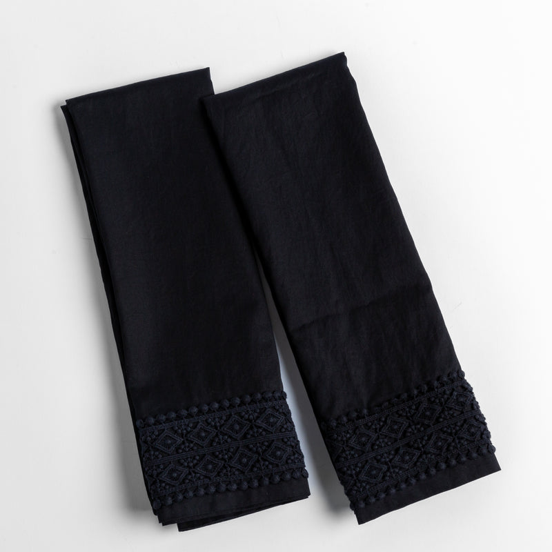 Bria Pillowcase with Novola Lace Band