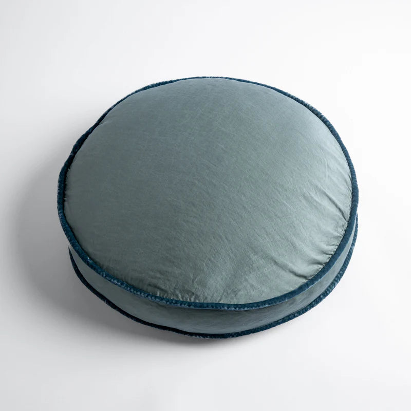 Paloma Throw Pillow - Maaribu