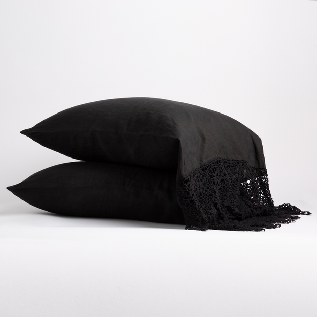 Linen Pillowcase with Frida Lace