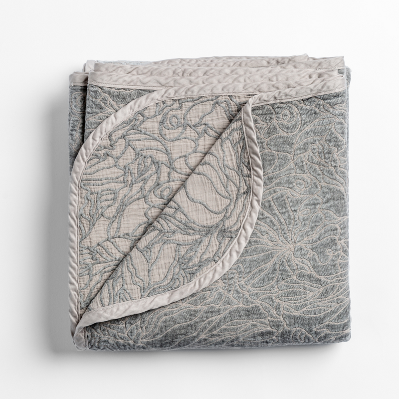 Georgia Blanket Collection