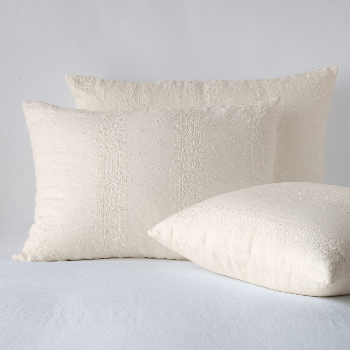 Ines Sham Deluxe
