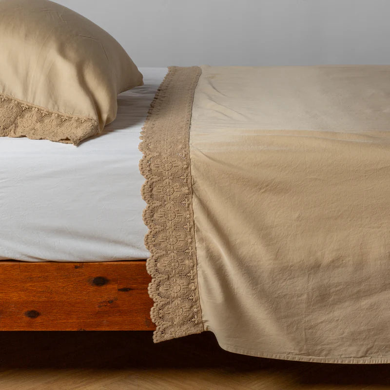 Madera Luxe Flat Sheet Donella Lace Edge - Maaribu