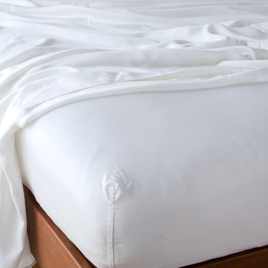 Madera Luxe Fitted Sheet White Eastern King