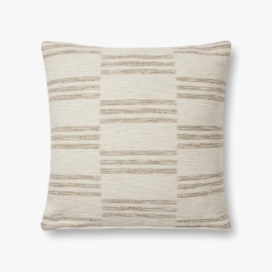 Amber Lewis x Loloi Jay Pillow 22x22 - Maaribu