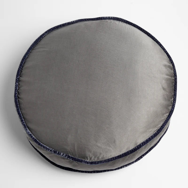 Paloma Throw Pillow - Maaribu