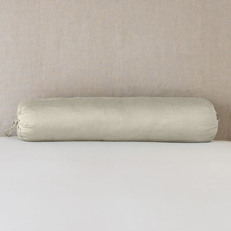 Paloma Throw Pillow - Maaribu