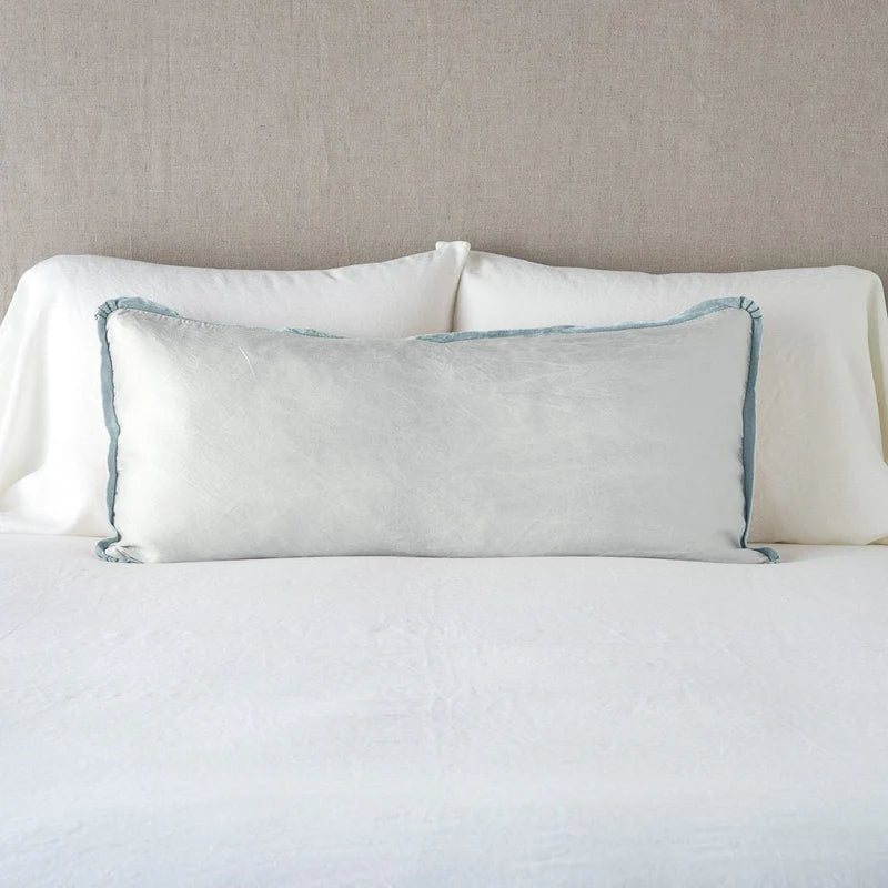 Paloma Throw Pillow - Maaribu