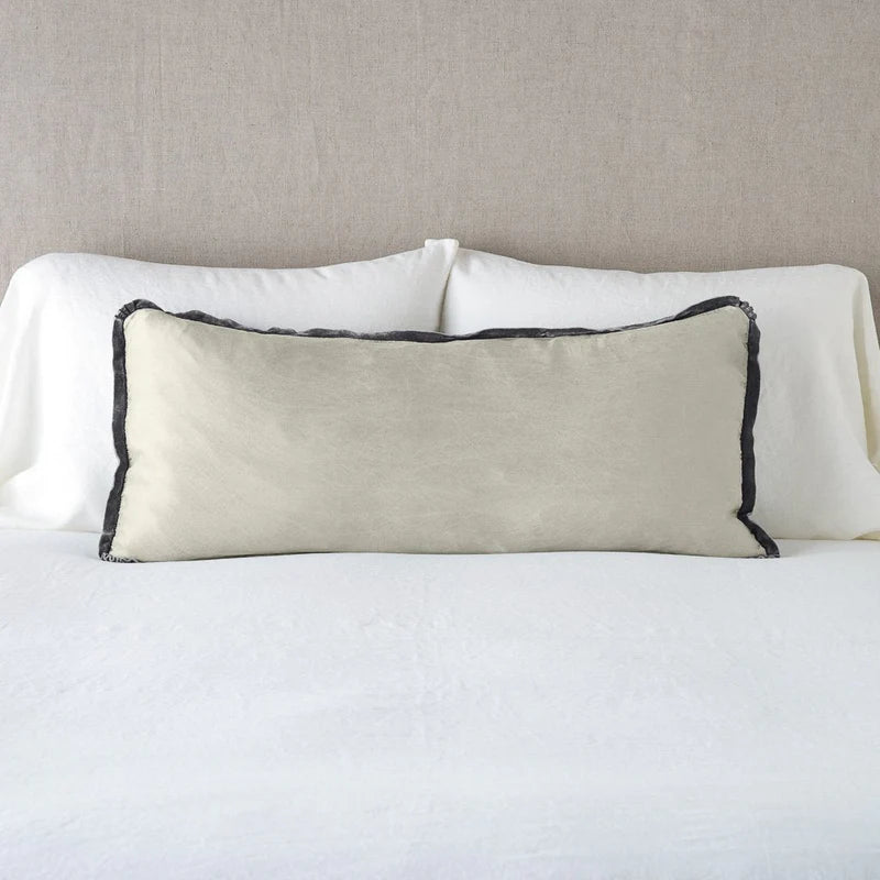 Paloma Throw Pillow - Maaribu