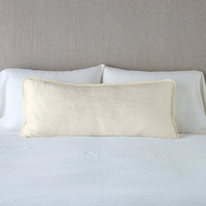 Paloma Throw Pillow - Maaribu