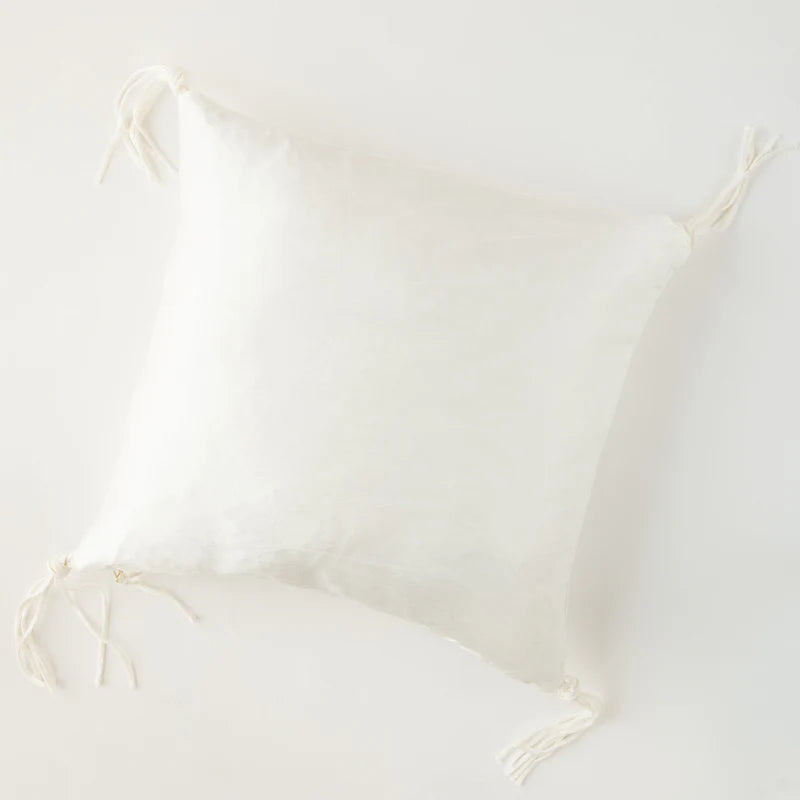 Taline Throw Pillow - Maaribu