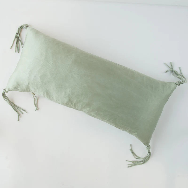 Taline Throw Pillow - Maaribu