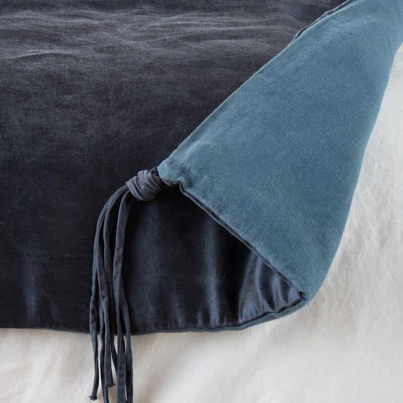 Taline Blanket Midnight