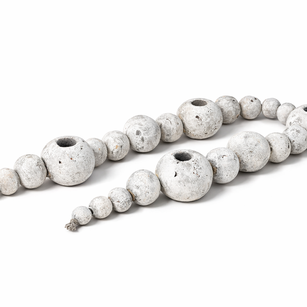 White Wash Beads Taper Holder - Maaribu