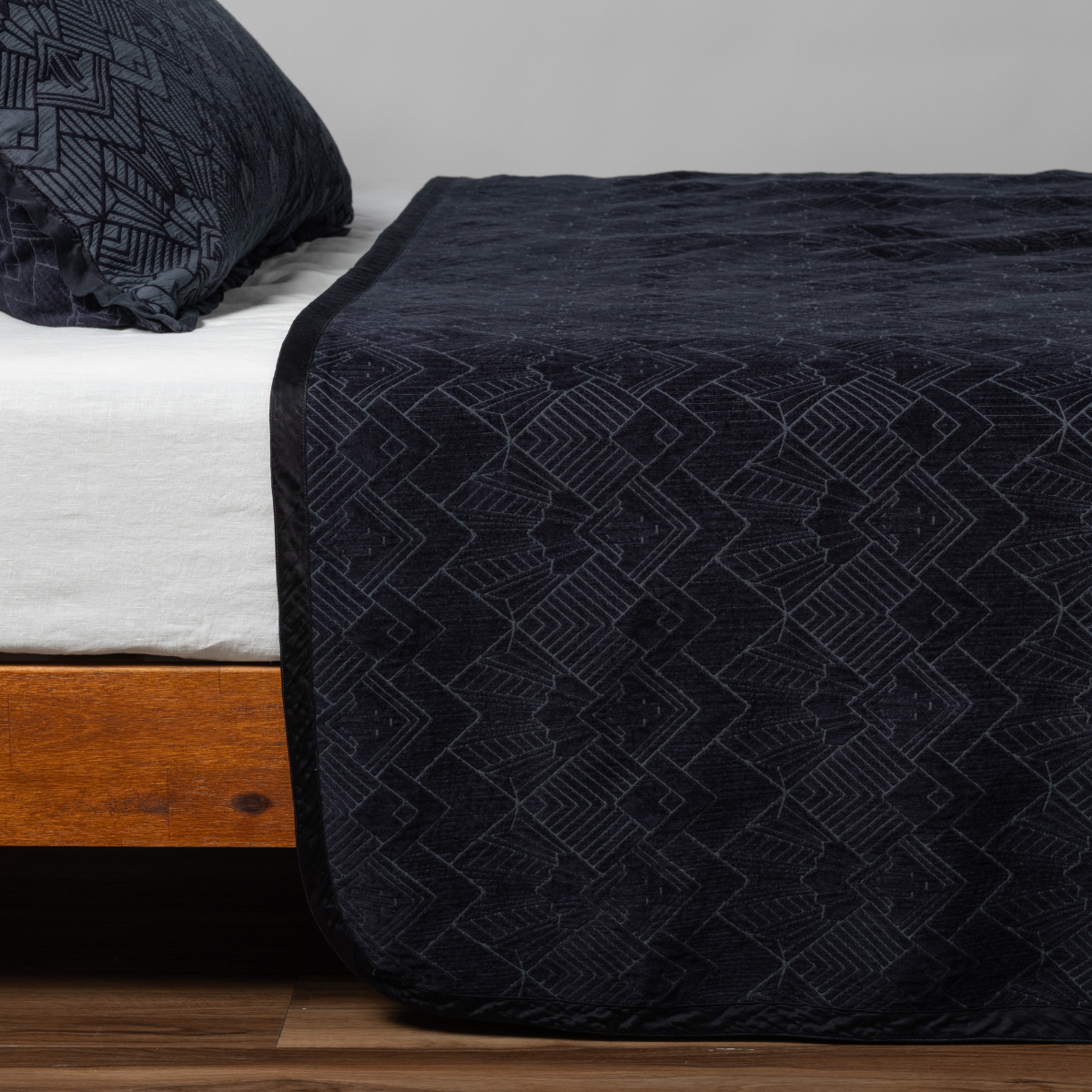 Trettino Bedspread