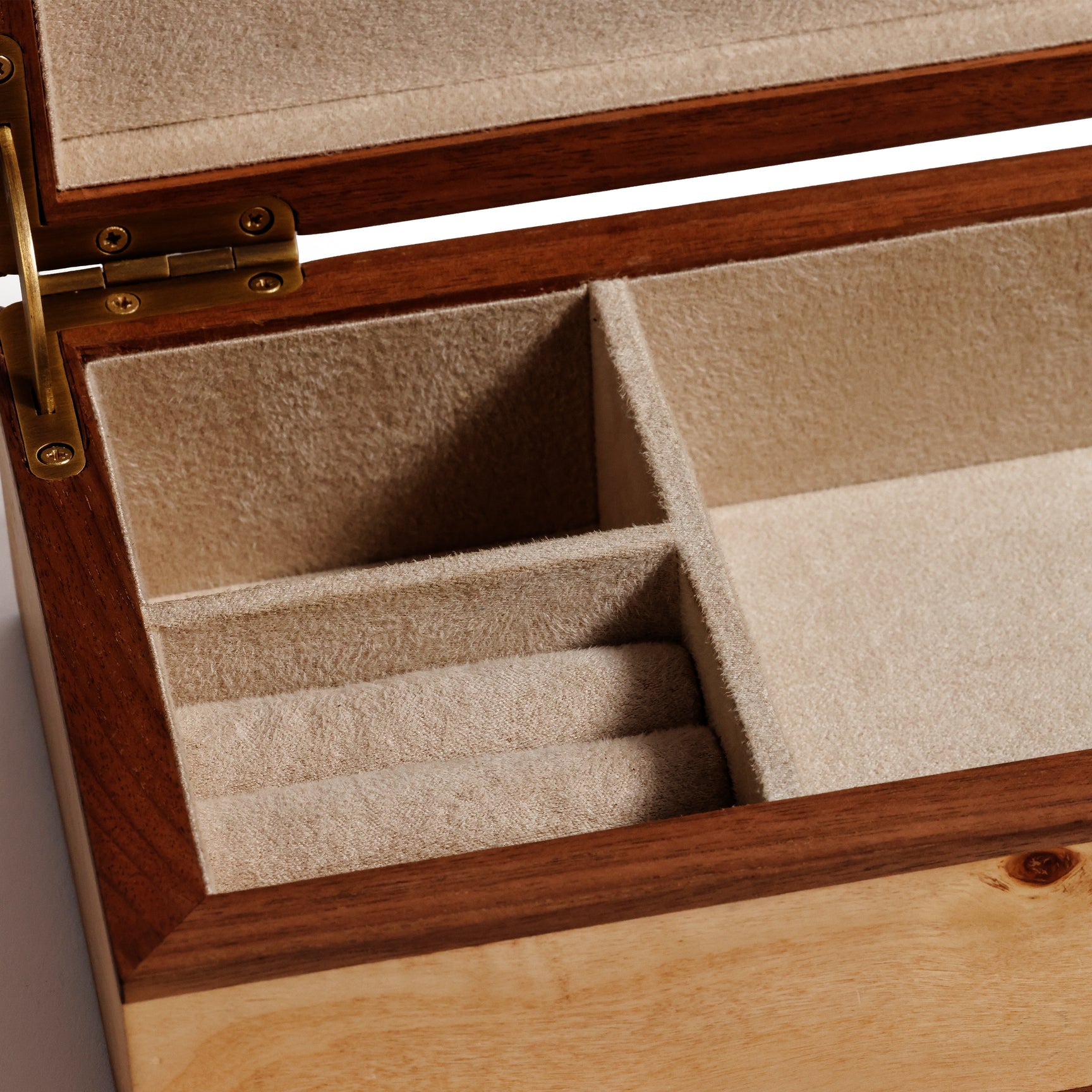 Linea Burl Jewelry Box - Maaribu