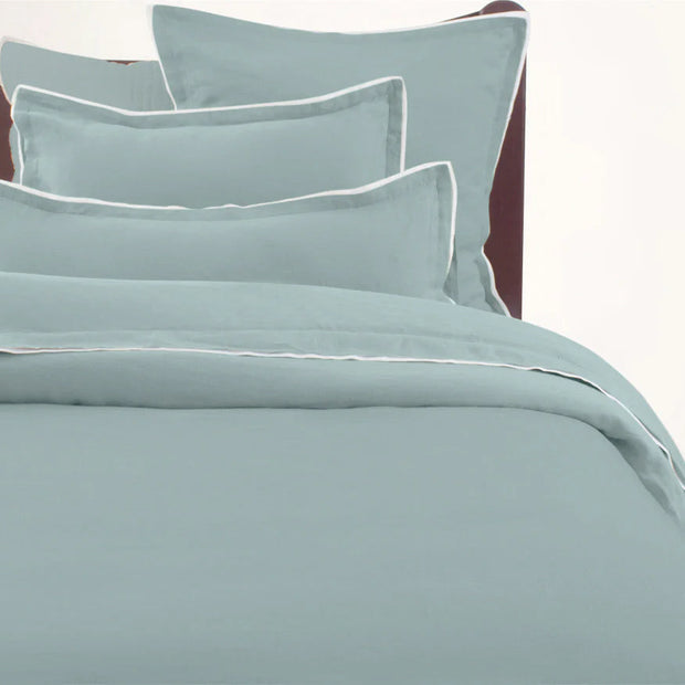 Avasa Nolan duvet cover in Persian green, queen size, with elegant pattern, made of soft, high-quality fabric for a stylish bedroom look.
