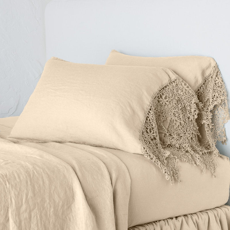 King-size linen pillowcase with Frida lace detailing from Bella Notte, featuring soft, elegant fabric and intricate lace accents.