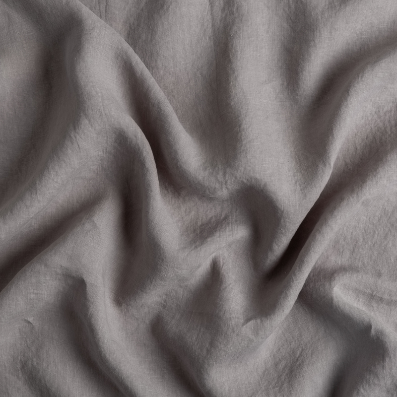 King-sized linen pillowcase with Frida lace detail by Bella Notte, featuring soft, textured fabric and intricate lace accents.