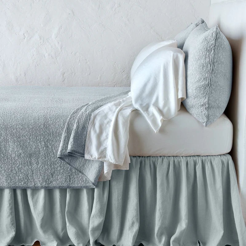 Bella Notte Vienna Coverlet in autumn colors, king-size woven bed cover with a soft, textured fabric for cozy bedroom decor.
