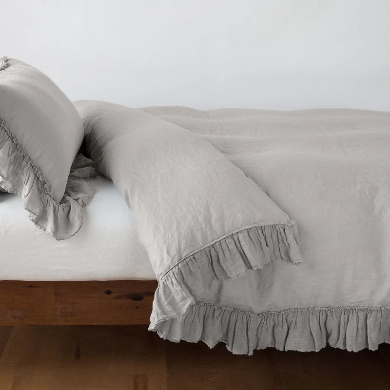 Bella Notte Linen Whisper duvet cover in autumn color, king size, showcasing soft linen fabric and elegant bedding design.