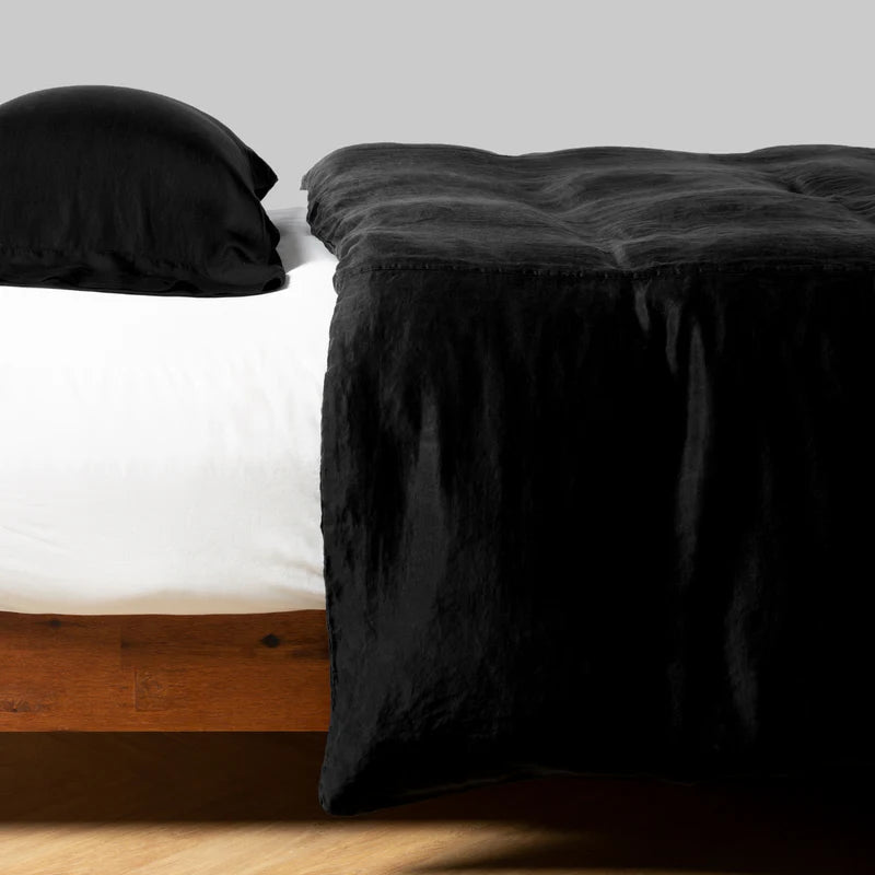 Bella Notte Paloma duvet cover in autumn color, showcasing soft fabric and elegant design for king-sized bedding.