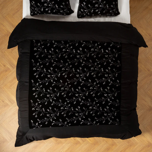 Bella Notte Lynette Luxe Duvet Cover in cloud color, featuring soft fabric and elegant design for king-size bedding.