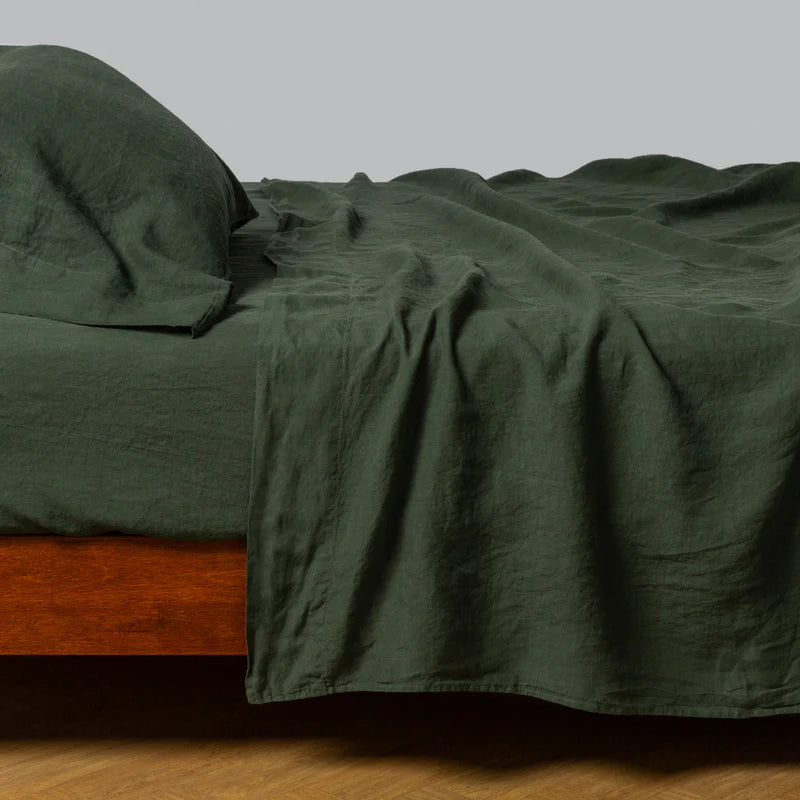 Bella Notte linen flat sheet in autumn color, king size, soft and smooth fabric with elegant, natural texture.