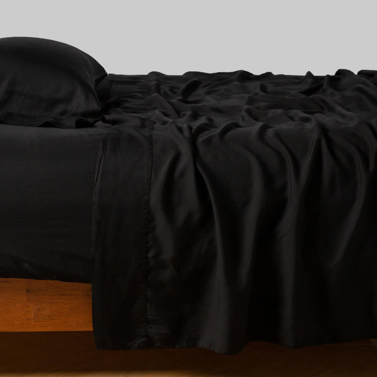 Bella Notte Madera Luxe flat sheet in cloud king size with cuff edge, showcasing soft, luxurious fabric and elegant design.