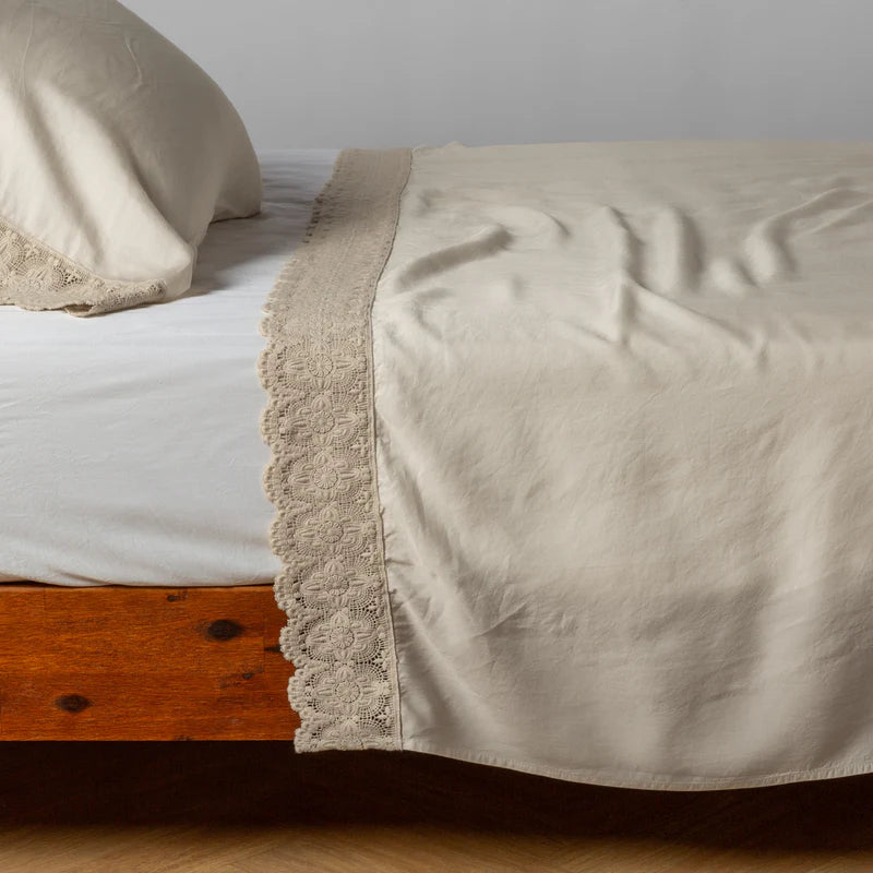Bella Notte Madera Luxe flat sheet in winter white with Donella lace edge, king size, showcasing soft, elegant bedding design.