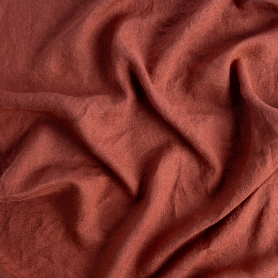 Bella Notte Mattine guest towel in linen Autumn color, showing soft, textured fabric perfect for elegant guest bathroom decor.