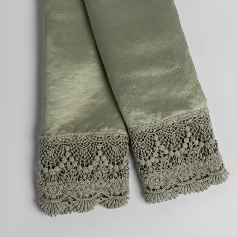 Bella Notte Paloma Pillowcase with lace edge, showcasing elegant fabric and detailed lace trim on a standard-sized pillow.