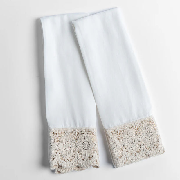 Bella Notte Madera Luxe pillowcase in winter white with delicate Donella lace edge, standard size, elegant bedroom decor.