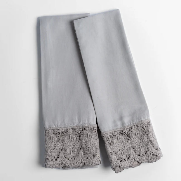 Bella Notte Madera Luxe Pillowcase with Donella lace edge in winter white, standard size, featuring elegant lace detailing.