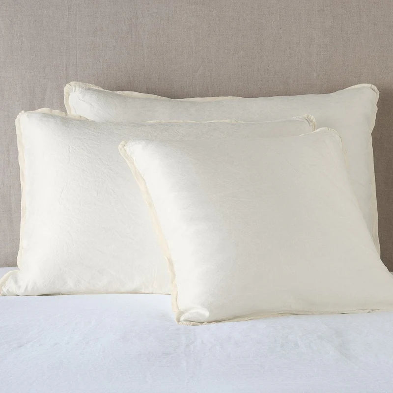 Bella Notte Paloma sham featuring soft, luxurious fabric with a subtle autumn-inspired pattern and elegant European size design.