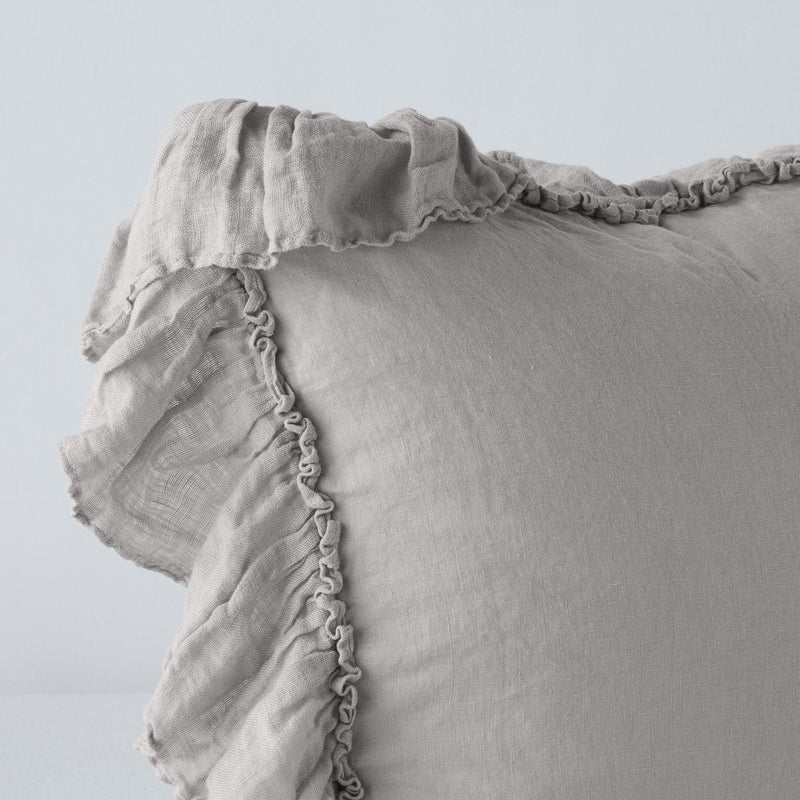 Bella Notte Linen Whisper Sham in French Lavender featuring luxurious linen fabric and decorative pillow sham design.