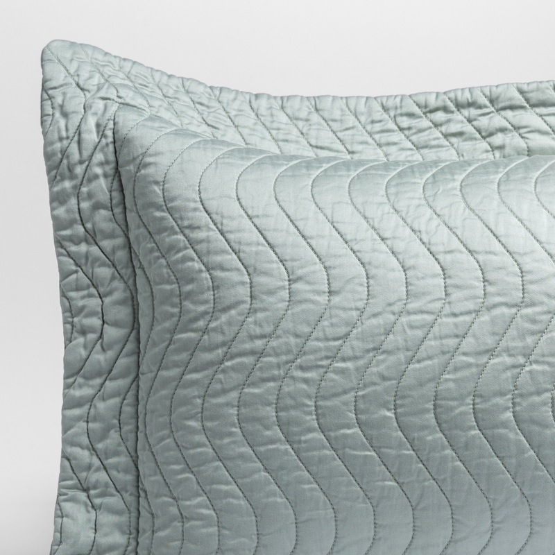 Bella Notte Cirillo Pearl King Sham featuring soft, luxurious fabric and elegant design for a stylish bedroom decor.