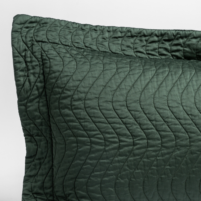 Bella Notte Cirillo Pearl King Sham featuring soft, luxurious fabric with elegant pearl accents and a classic sham design.
