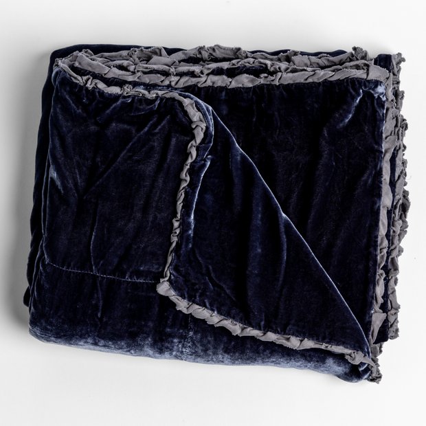 Bella Notte Carmen throw blanket in honeycomb design, soft and cozy throw blanket for home decor and comfort.