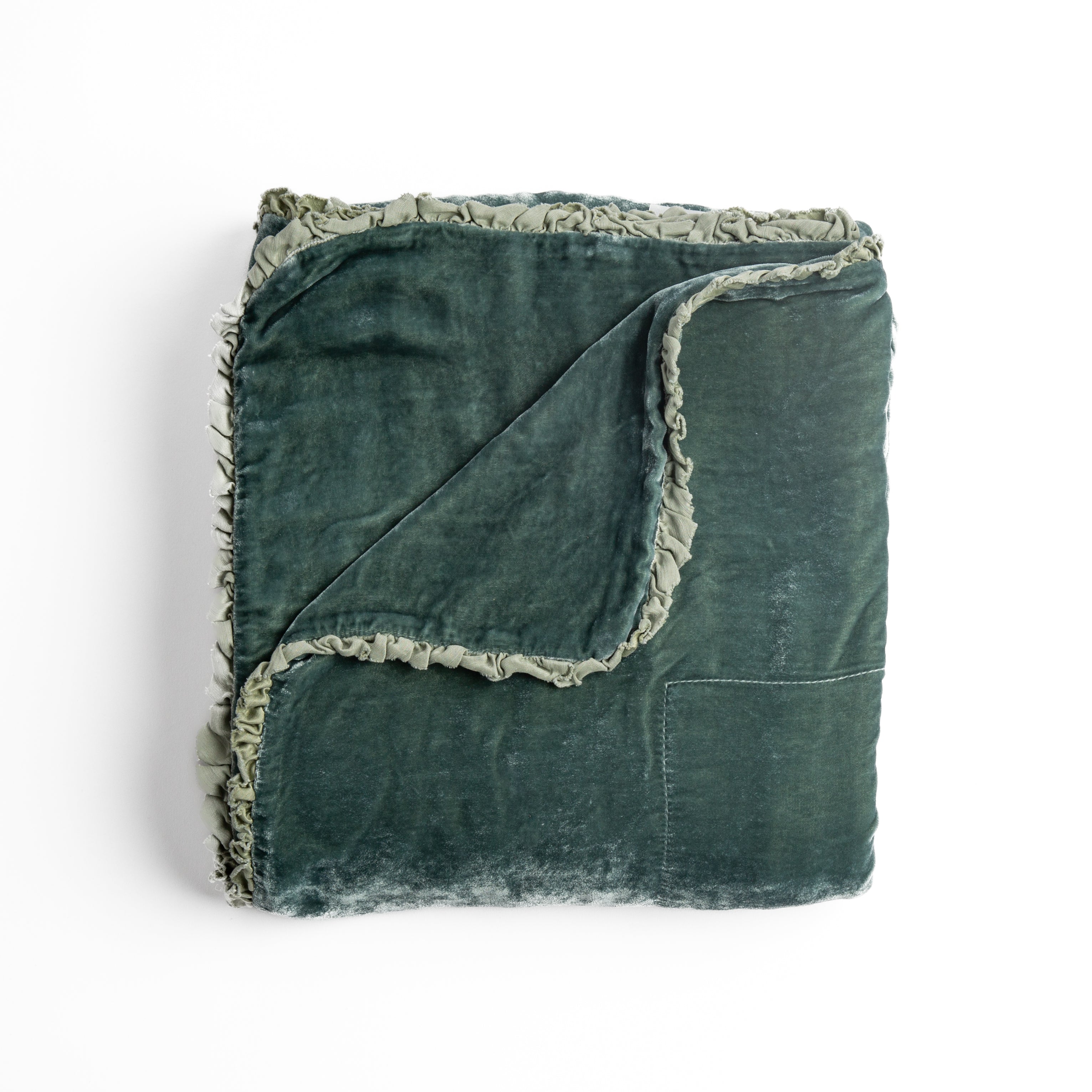 Bella Notte Carmen throw blanket with honeycomb pattern, soft and cozy fabric for comfortable home decor.