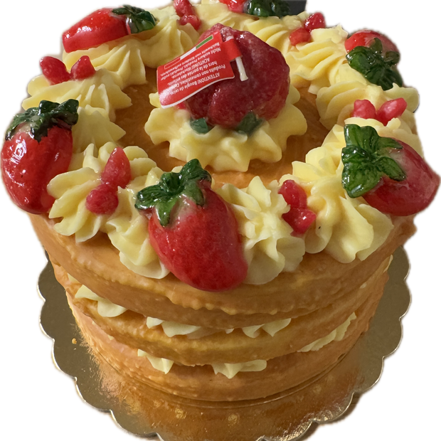 Cereria Introna 3-layer strawberry cake pillar candle with layered pink and white wax, decorative and suitable for home decor.
